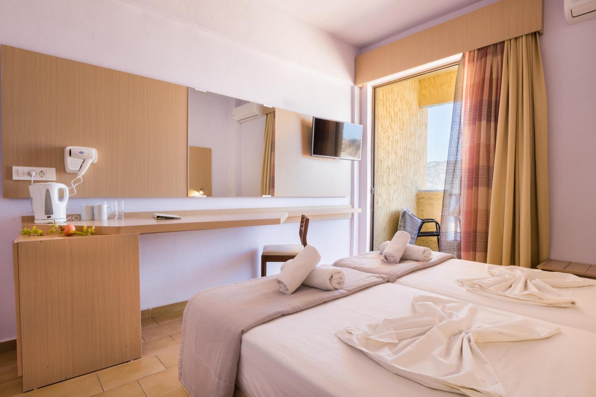 Atlantis Hotel Karpathos Luaran gambar