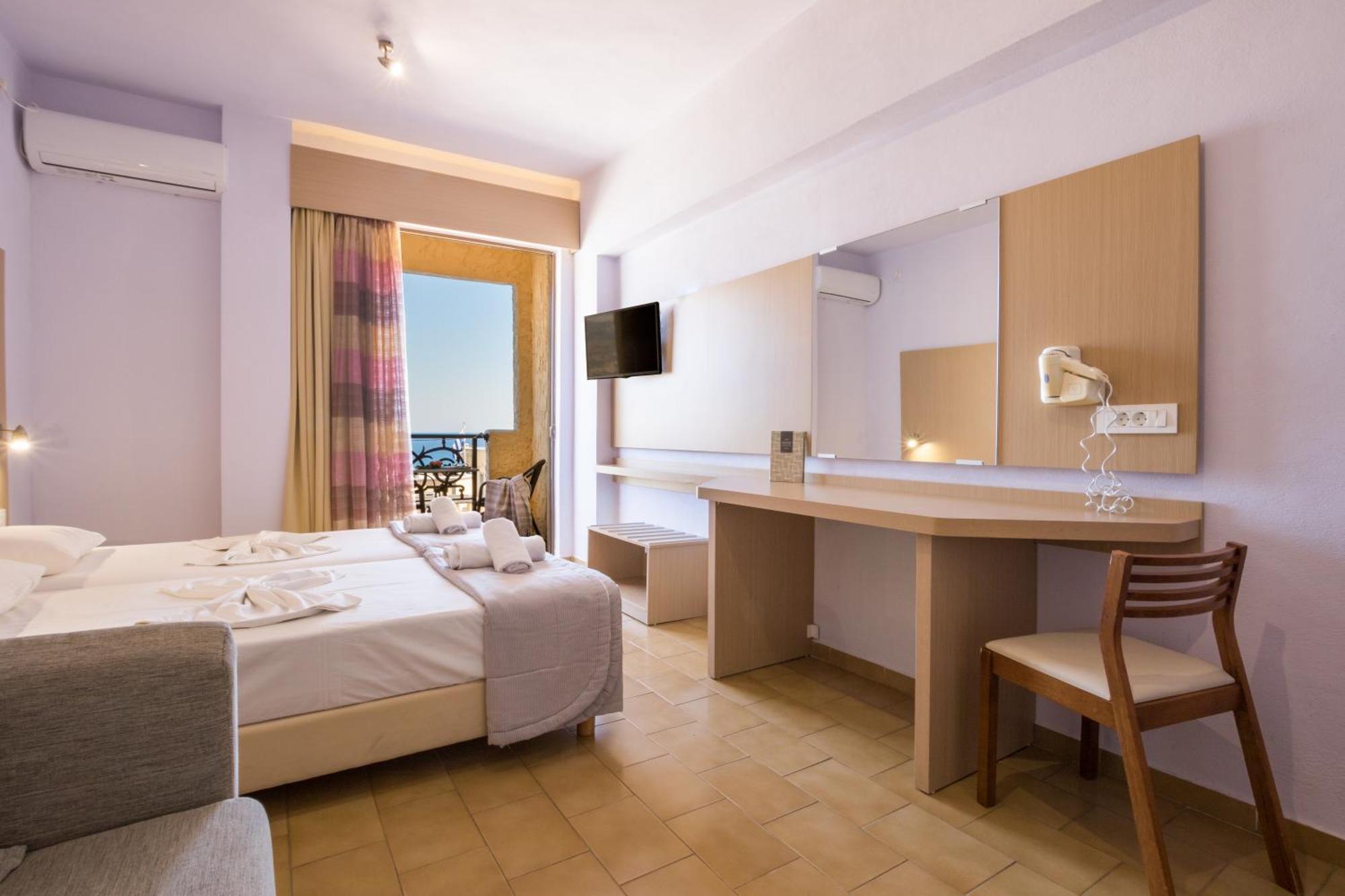 Atlantis Hotel Karpathos Luaran gambar